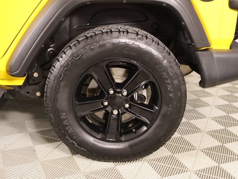 Used 2021 Jeep Wrangler Unlimited Sport AWD/4WD image 17