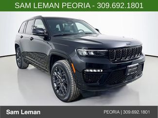New 2025 Jeep Grand Cherokee Summit w/ Obsidian Package video 1