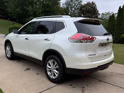Used 2016 Nissan Rogue SV AWD/4WD image 8