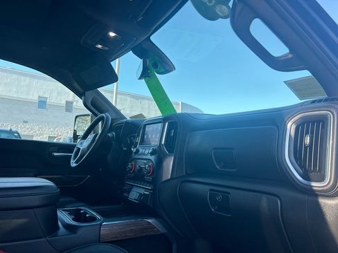 Certified 2023 Chevrolet Silverado 2500 High Country w/ Z71 Off-Road Package image 32