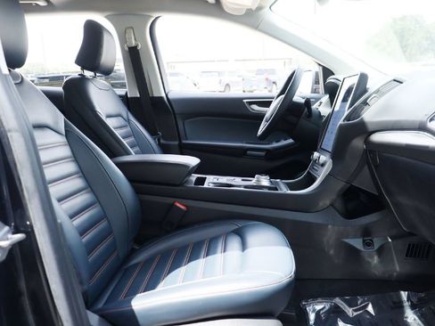 Certified 2023 Ford Edge SEL w/ Sport Appearance Package AWD/4WD image 18