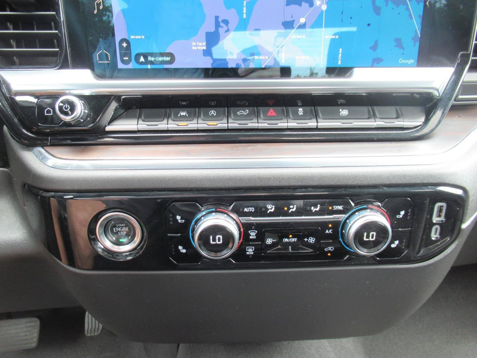 Used 2024 GMC Sierra 1500 SLT AWD/4WD image 26