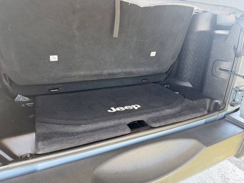 Used 2015 Jeep Wrangler Sport AWD/4WD image 16