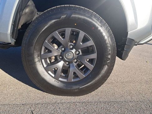 Used 2022 Toyota Tacoma SR5 image 11