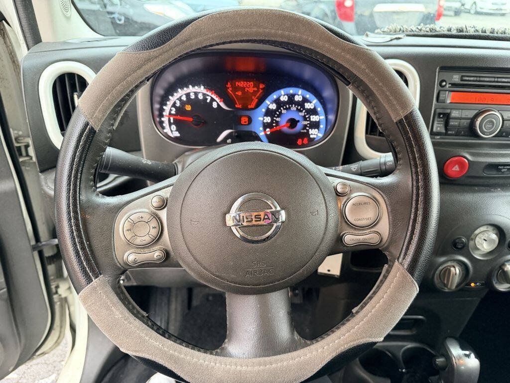 Used 2010 Nissan Cube 1.8 S w/ Interior Designer Pkg FWD image 10