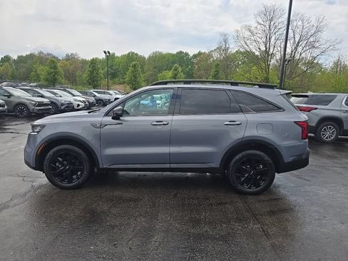Used 2022 Kia Sorento S w/ Panoramic Sunroof Package AWD/4WD image 4