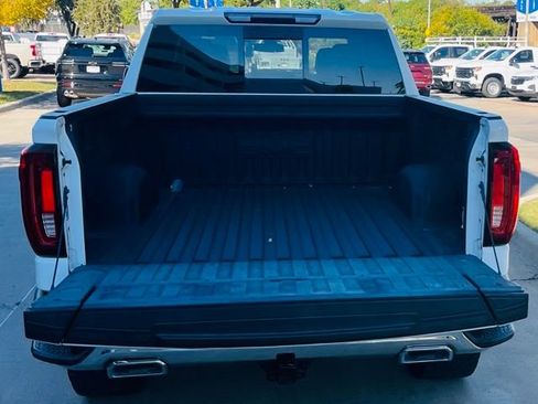 Used 2021 GMC Sierra 1500 SLT w/ SLT Premium Plus Package image 4