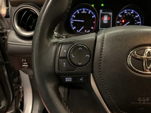 Used 2017 Toyota RAV4 XLE image 23