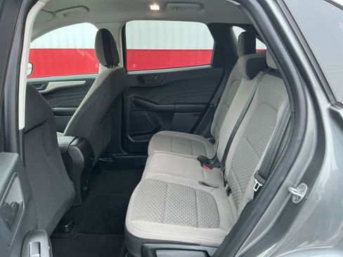 Used 2022 Ford Escape SE image 36