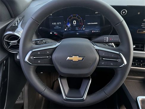 New 2026 Chevrolet Equinox LT w/ Convenience Package II image 12