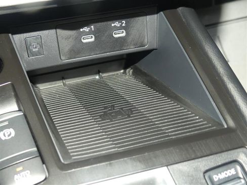 Used 2025 Nissan Kicks SV image 38