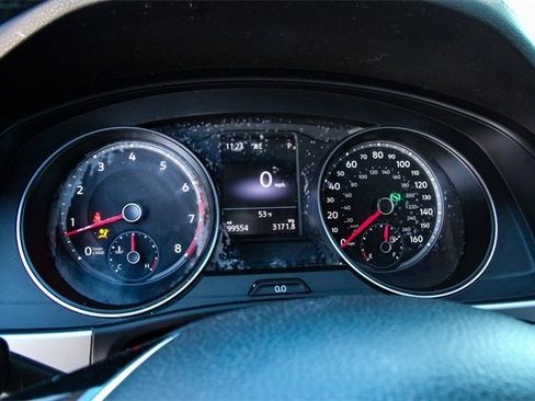 Used 2019 Volkswagen Atlas SE w/ Towing Package image 20