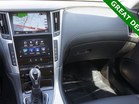 Used 2019 INFINITI Q50 Luxe w/ Essential Package (3.0T Luxe) image 12
