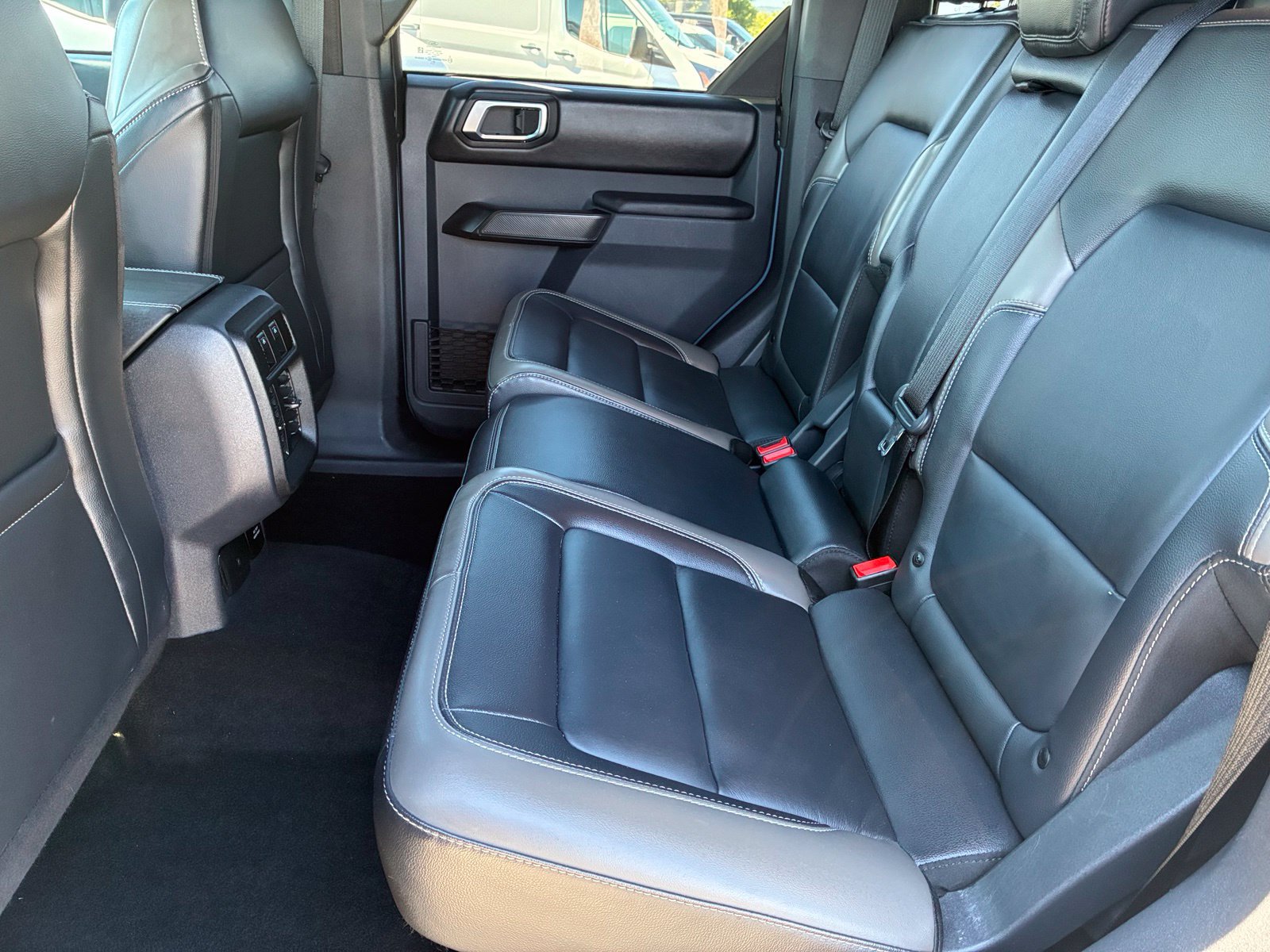 Certified 2025 Ford Bronco Outer Banks AWD/4WD image 15