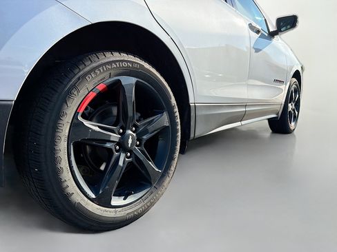 Used 2019 Chevrolet Equinox LT AWD/4WD image 15
