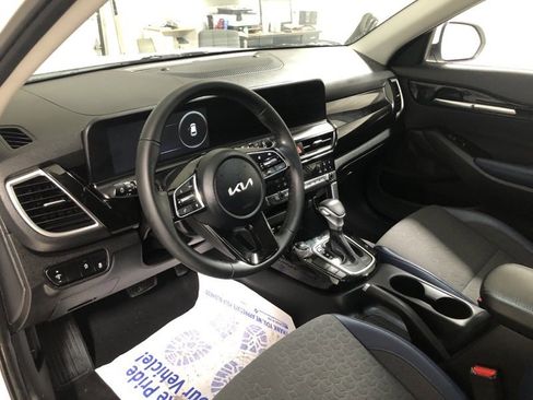 Certified 2024 Kia Seltos S image 18