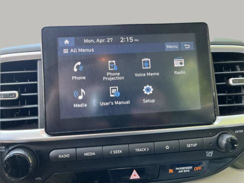 Used 2025 Hyundai Venue SEL FWD image 18