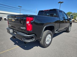 Used 2022 Chevrolet Silverado 2500 High Country w/ Z71 Off-Road Package video 3