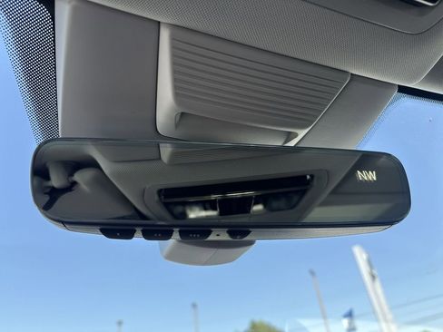 New 2026 Volkswagen Tiguan SE AWD/4WD image 34