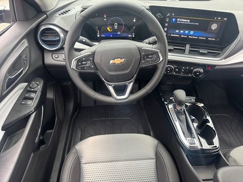 New 2026 Chevrolet Trax LT w/ Driver Confidence Package FWD image 15