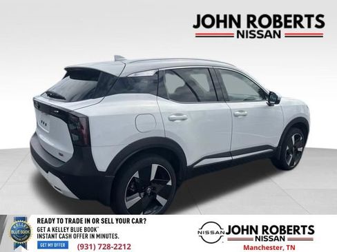 Used 2025 Nissan Kicks SR FWD image 3