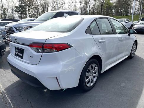 Used 2024 Toyota Corolla LE image 4
