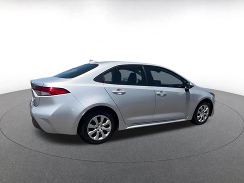 Used 2025 Toyota Corolla LE FWD image 14