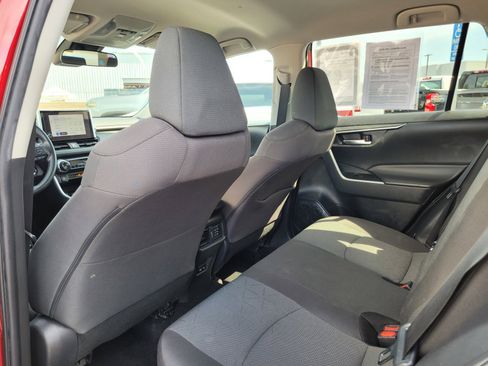 Used 2023 Toyota RAV4 XLE FWD image 14