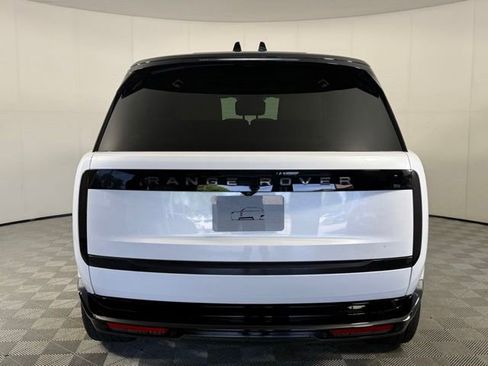 Used 2024 Land Rover Range Rover Long Wheelbase SE AWD/4WD image 9