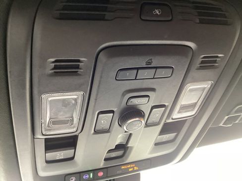 Used 2023 GMC Yukon XL Denali Ultimate image 20