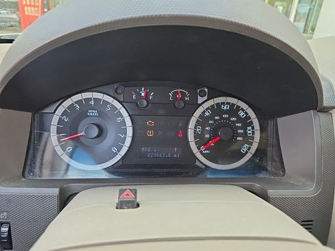 Used 2010 Ford Escape XLT AWD/4WD image 14