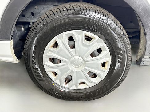 Used 2023 Ford Transit 350 XLT image 36