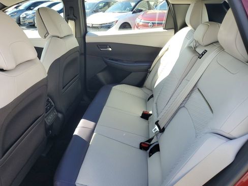 New 2026 Nissan Leaf Platinum+ w/ Cargo Package (Platinum+) FWD image 7