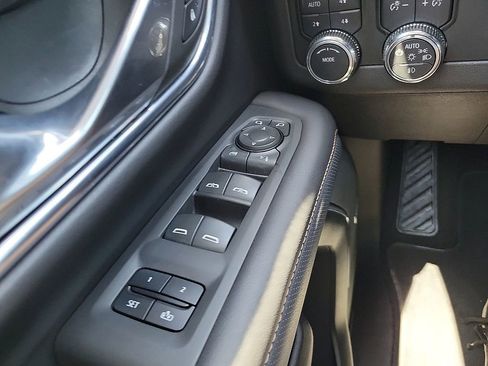 Used 2023 GMC Yukon AT4 w/ AT4 Premium Package AWD/4WD image 14
