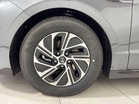 New 2026 Hyundai Sonata Blue FWD image 9