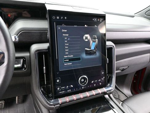 Used 2025 GMC Yukon XL AT4 Ultimate AWD/4WD image 18