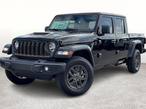 New 2025 Jeep Gladiator Sport image 2