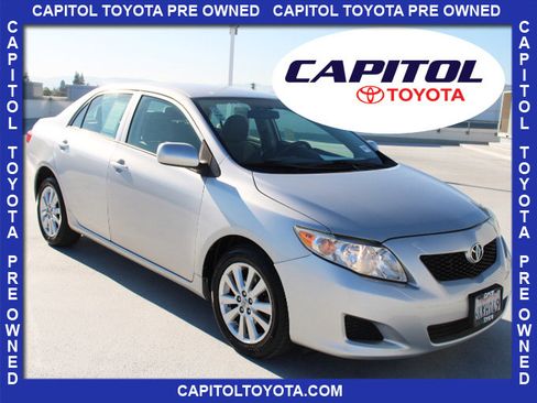 Used 2010 Toyota Corolla LE image 1