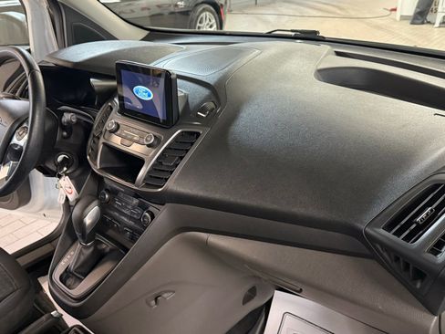 Used 2019 Ford Transit Connect XLT image 10