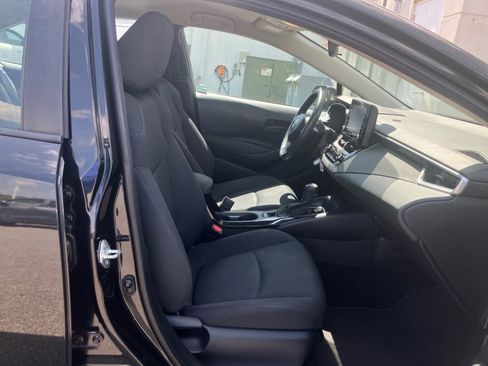 Used 2022 Toyota Corolla LE image 32
