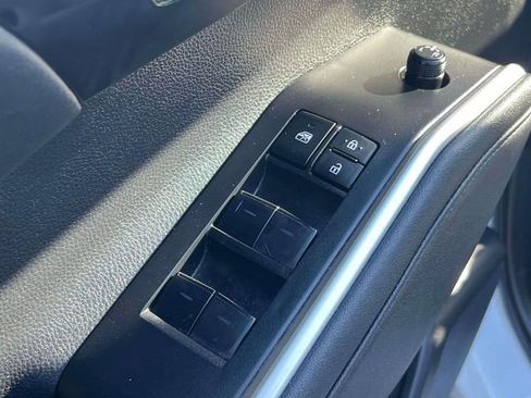 Used 2023 Toyota Highlander XSE image 20