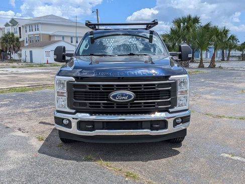 Used 2023 Ford F250 XL w/ 360-Degree Camera Package RWD image 2
