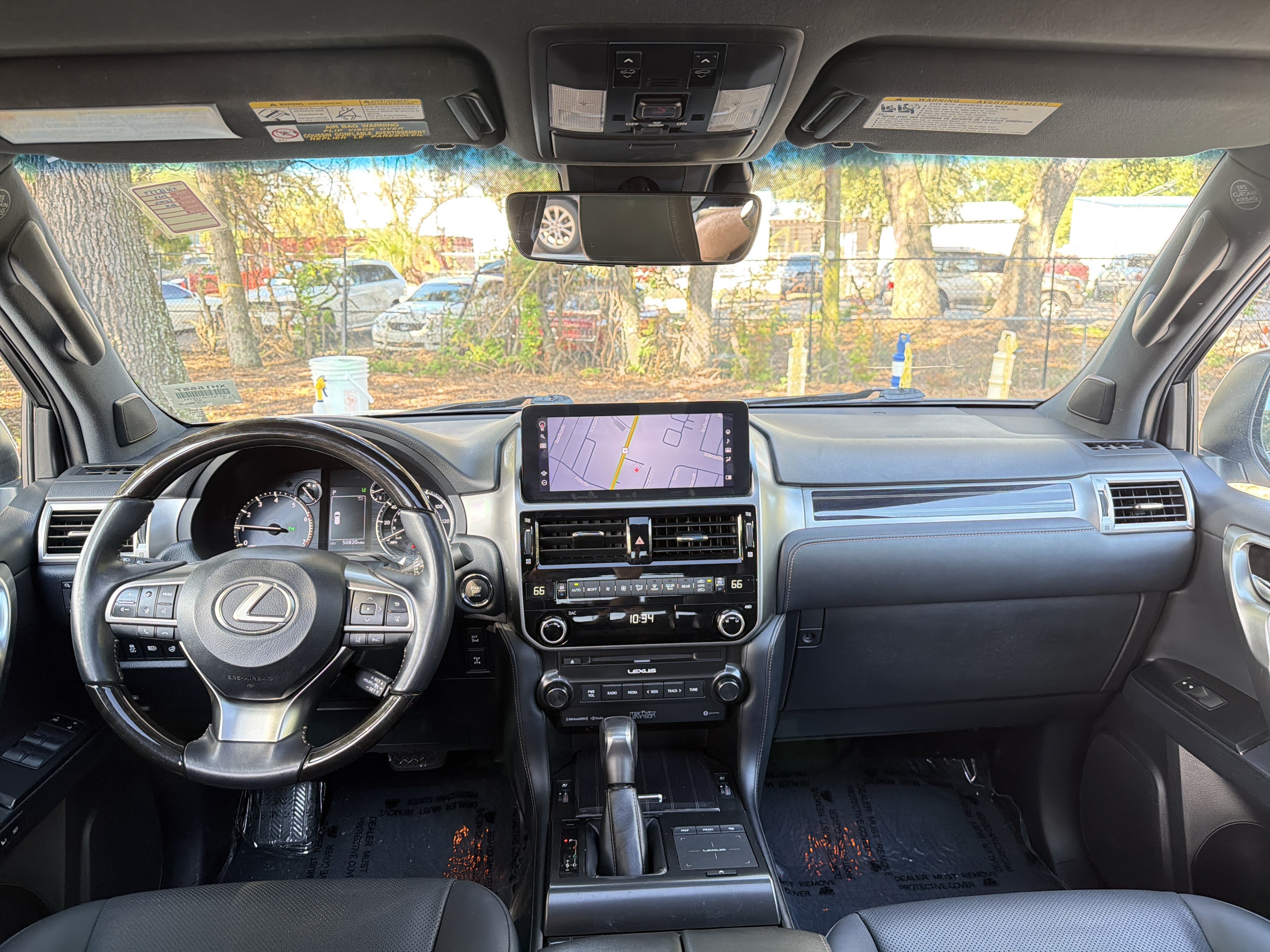 Used 2022 Lexus GX 460 Premium w/ Accessory Package AWD/4WD image 35