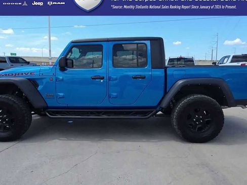 Used 2022 Jeep Gladiator Mojave AWD/4WD image 5