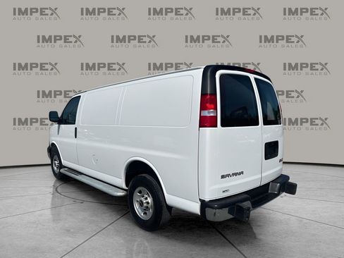 Used 2023 GMC Savana 2500 w/ Driver Convenience Package image 3