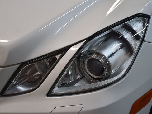Used 2011 Mercedes-Benz E 550 Cabriolet image 8