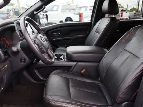 Used 2021 Nissan Titan PRO-4X w/ Pro-4x Convenience Package image 21