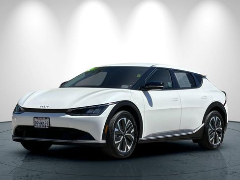 Used 2024 Kia EV6 Light RWD image 8