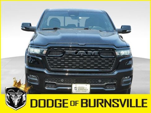 Used 2025 RAM 1500 Big Horn AWD/4WD image 2