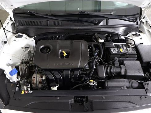 Used 2022 Kia Forte LXS w/ LXS Technology Package FWD image 18